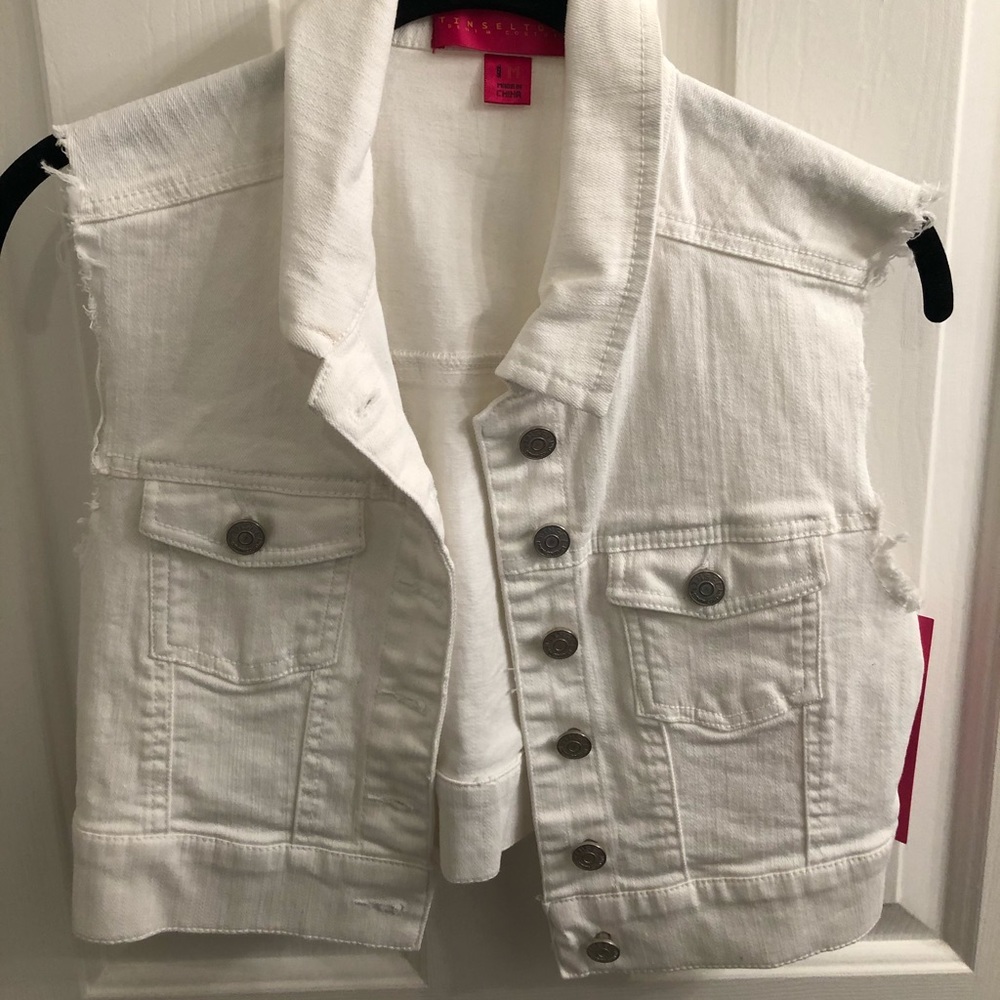Size small white jean vest
